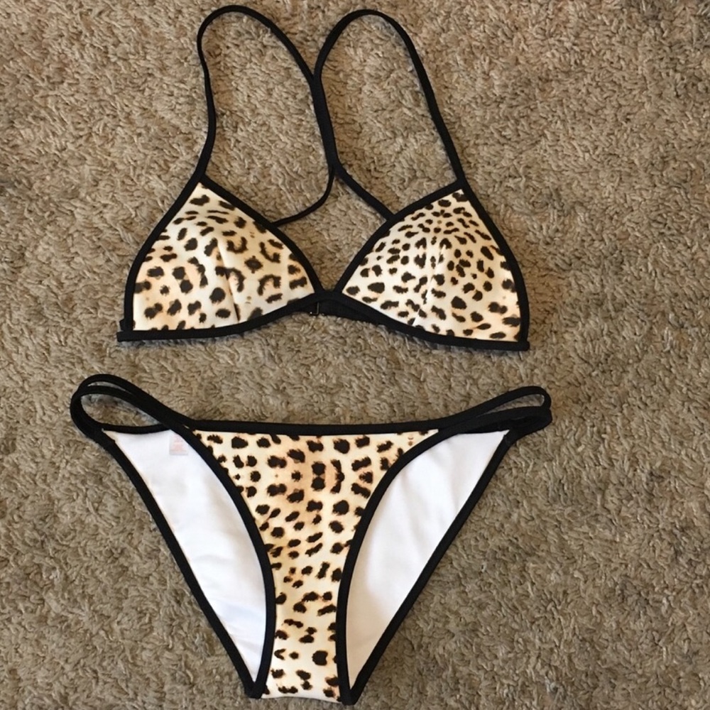 XS Victoria’s Secret Bikini Top